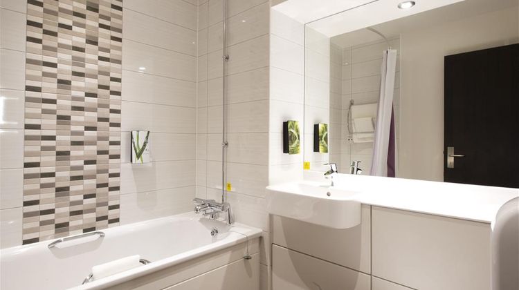 Premier Inn London Eltham Room