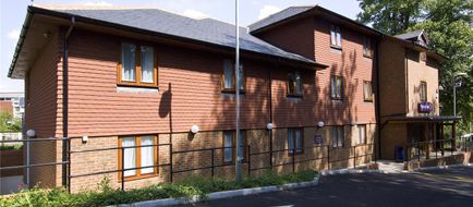 Premier Inn Portsmouth (Horndean) Exterior