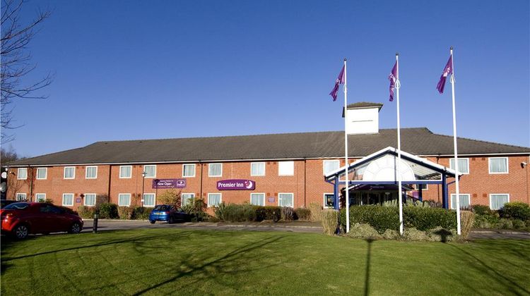 Premier Inn Pontypool Exterior