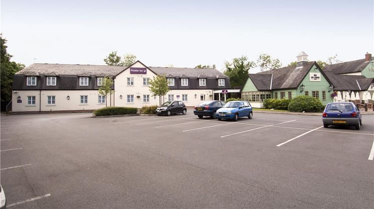 Premier Inn Manchester (Handforth) Exterior