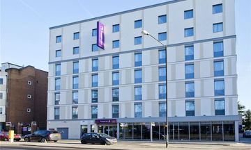 Premier Inn Slough Central South