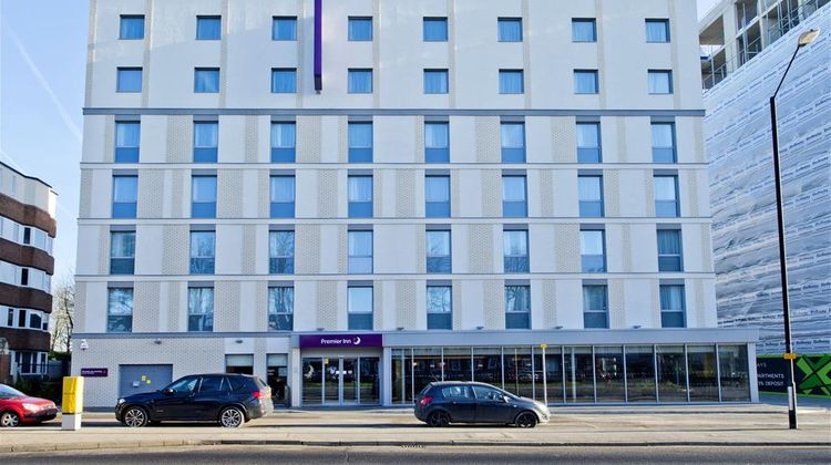 Premier Inn Slough Central South Exterior