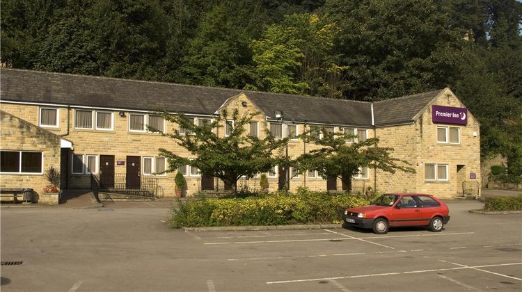 Premier Inn Halifax South (A629) Exterior