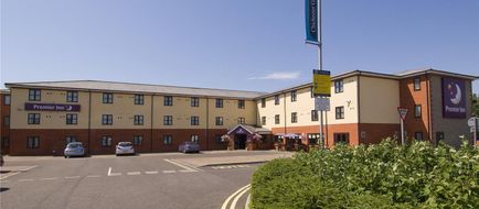 Premier Inn Chichester Exterior