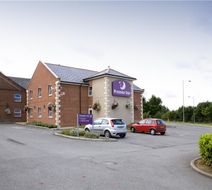 Premier Inn Kettering Exterior
