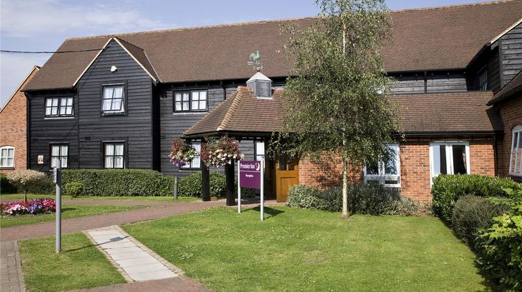 Premier Inn St. Albans-Bricket Wood Exterior