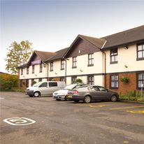 Premier Inn Oldham (Broadway)