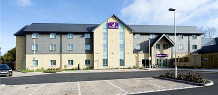 Premier Inn Cirencester Exterior