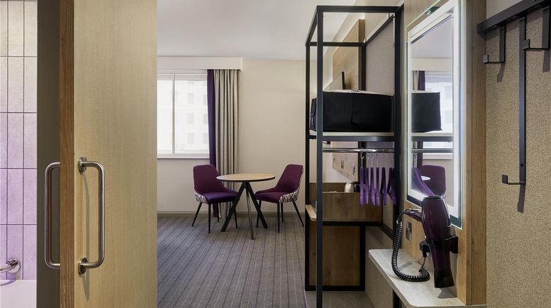 <b>Premier Inn Braintree (A120) Room</b>. Images powered by <a href="https://iceportal.shijigroup.com/" title="IcePortal" target="_blank">IcePortal</a>.