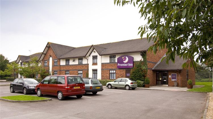 Premier Inn Taunton East Exterior