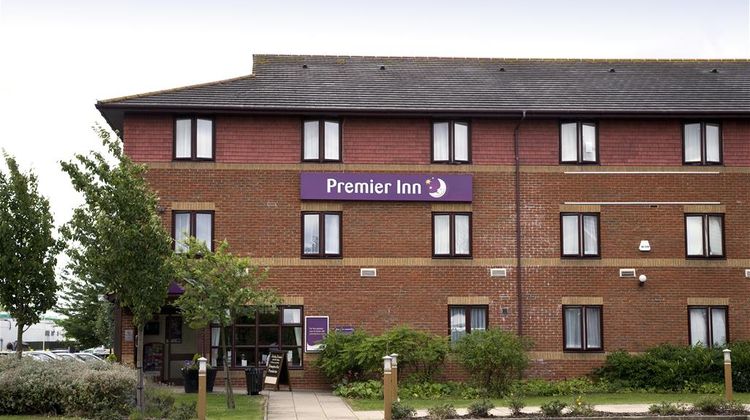 Premier Inn Huntingdon (A1/A14) Exterior
