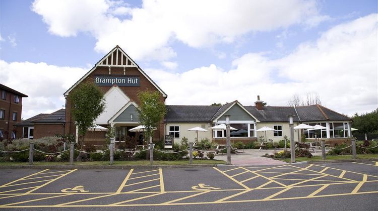 Premier Inn Huntingdon (A1/A14) Exterior