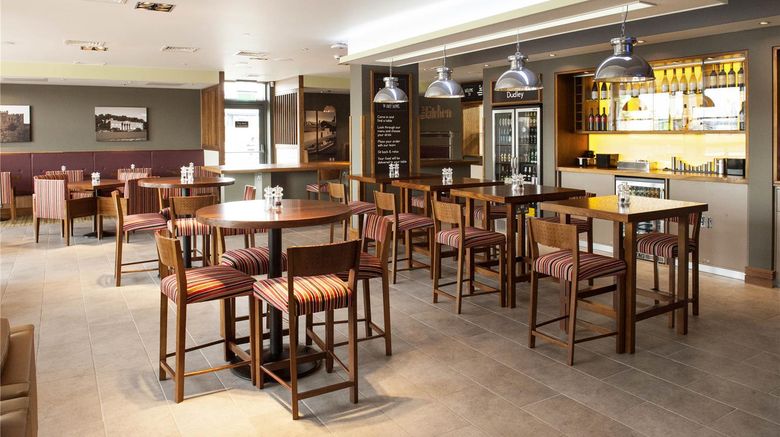<b>Premier Inn Dudley Town Centre Restaurant</b>. Images powered by <a href="https://iceportal.shijigroup.com/" title="IcePortal" target="_blank">IcePortal</a>.