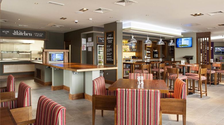 <b>Premier Inn Dudley Town Centre Restaurant</b>. Images powered by <a href="https://iceportal.shijigroup.com/" title="IcePortal" target="_blank">IcePortal</a>.