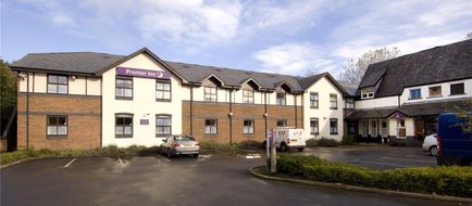 Premier Inn Stockport South Exterior