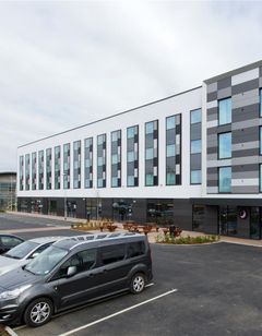 Premier Inn Slough West