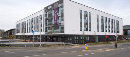 Premier Inn Slough West Exterior