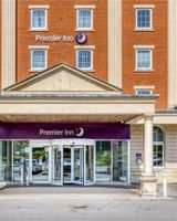 Premier Inn Manchester Trafford Centre W