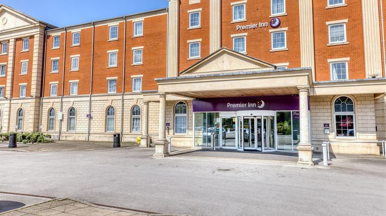 <b>Premier Inn Manchester Trafford Centre W Exterior</b>. Images powered by <a href="https://iceportal.shijigroup.com/" title="IcePortal" target="_blank">IcePortal</a>.