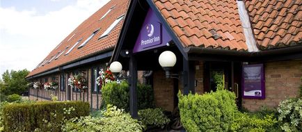 Premier Inn Milton Keynes South Exterior