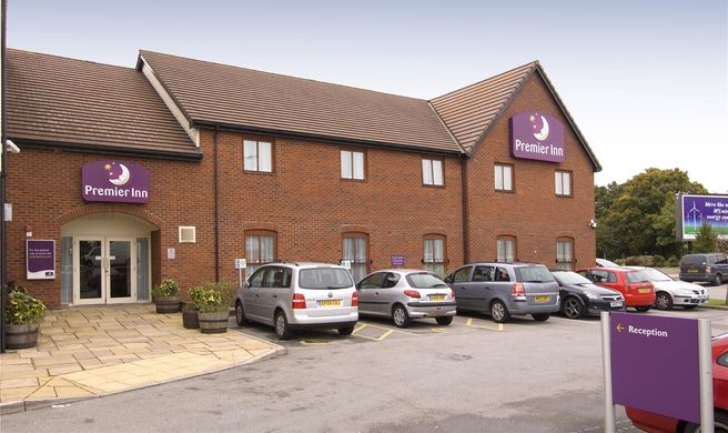 Premier Inn Manchester Trafford Centre N Exterior