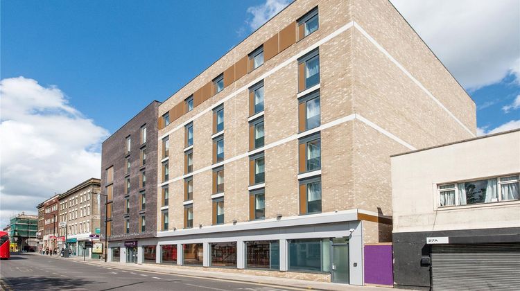 Premier Inn London Hackney Exterior