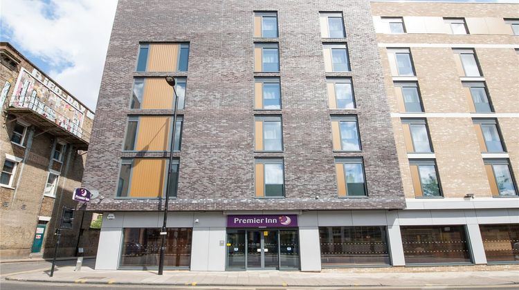 Premier Inn London Hackney Exterior