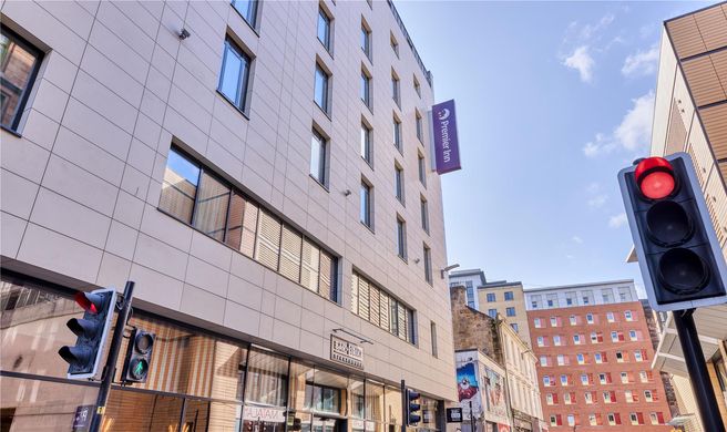Premier Inn City Centre (St Enoch Sq) Exterior