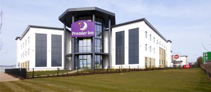 Premier Inn Bicester Exterior