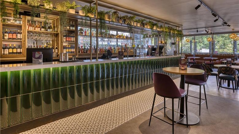 <b>Premier Inn London Hampstead Restaurant</b>. Images powered by <a href="https://iceportal.shijigroup.com/" title="IcePortal" target="_blank">IcePortal</a>.