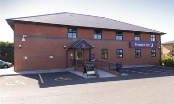 Premier Inn Yeovil Airfield Hotel