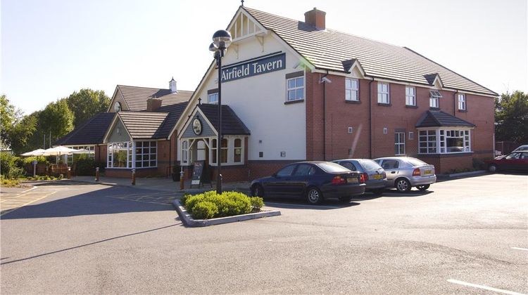 Premier Inn Yeovil Airfield Hotel Exterior