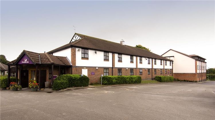 Premier Inn Wirral (Heswall) Exterior