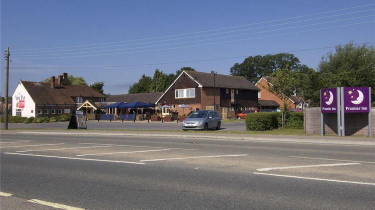 Premier Inn Southampton West Exterior