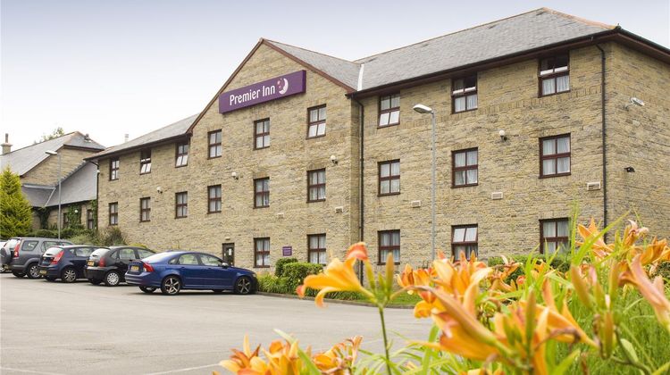Premier Inn Bradford North Bingley Exterior