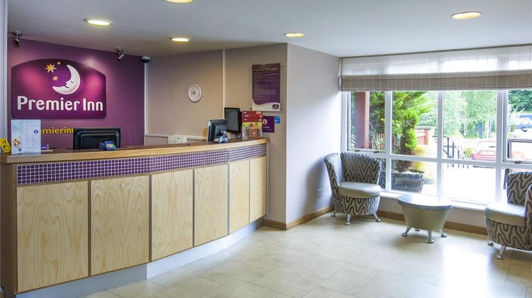Premier Inn Bradford North Bingley Lobby
