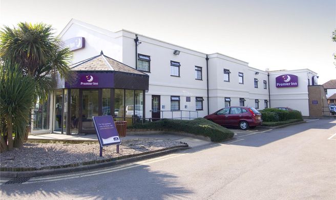 Premier Inn Gloucester (Longford) Exterior