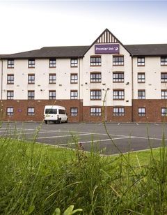 Premier Inn Glasgow Stepps (M80, J3)