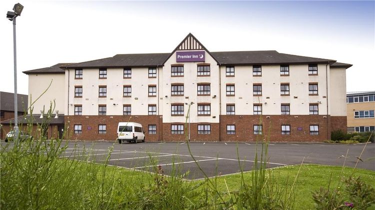 Premier Inn Glasgow Stepps (M80, J3) Exterior