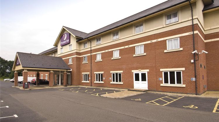 Premier Inn Gatwick Crawley Town West Exterior