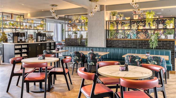 Premier Inn London Stratford Restaurant