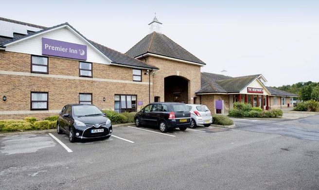Premier Inn Sheffield-Barnsley Exterior