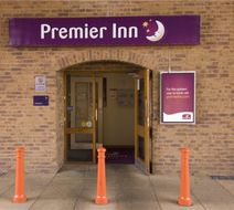 Premier Inn Sheffield-Barnsley Exterior
