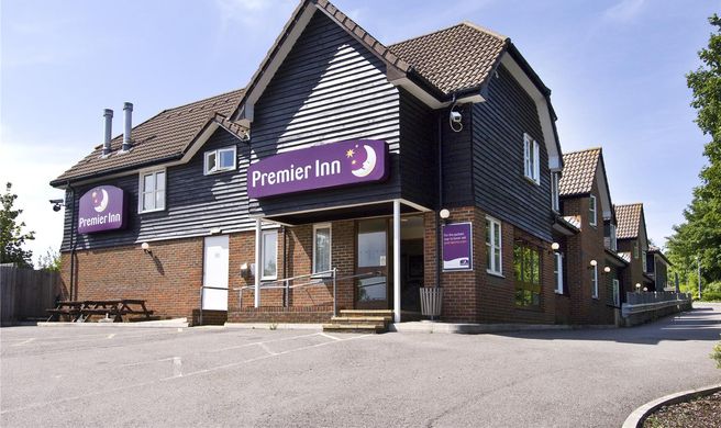 Premier Inn Portsmouth (Havant) Exterior
