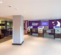 Premier Inn London/Kingston Upon Thames Lobby