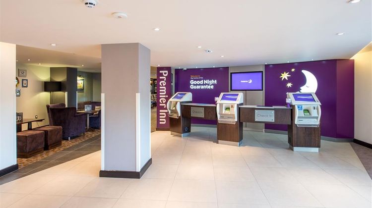 Premier Inn London/Kingston Upon Thames Lobby