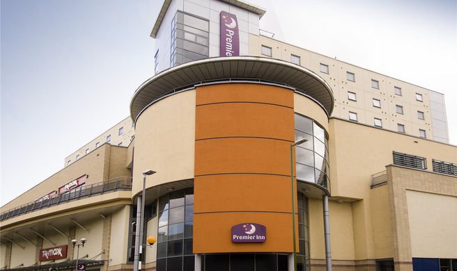 Premier Inn Hemel Hempstead Central Exterior