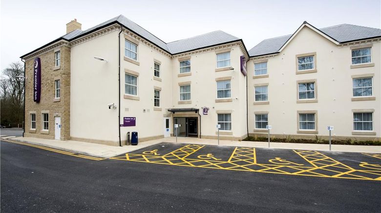 <b>Premier Inn Buxton Exterior</b>. Images powered by <a href="https://iceportal.shijigroup.com/" title="IcePortal" target="_blank">IcePortal</a>.