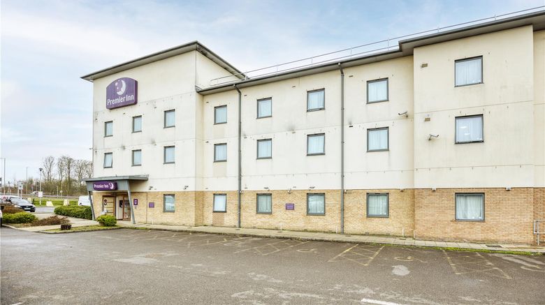 <b>Premier Inn Andover Exterior</b>. Images powered by <a href="https://iceportal.shijigroup.com/" title="IcePortal" target="_blank">IcePortal</a>.
