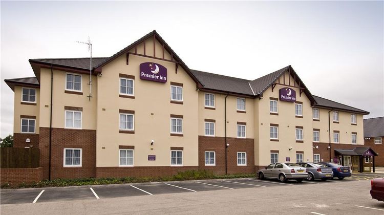 Premier Inn Coventry East (M6 J2) Exterior